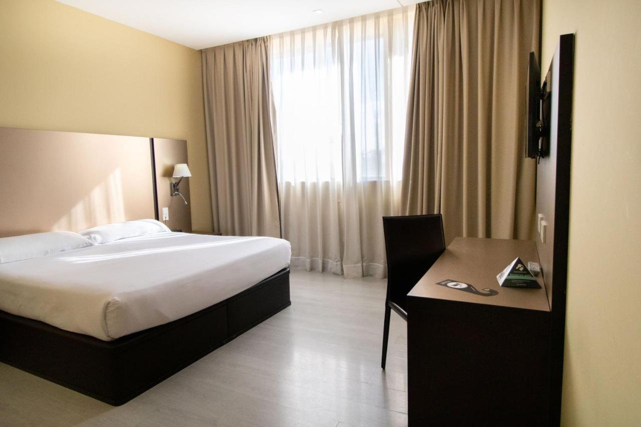 Alda Route 42 Hotel อิเญสกัส ภายนอก รูปภาพ