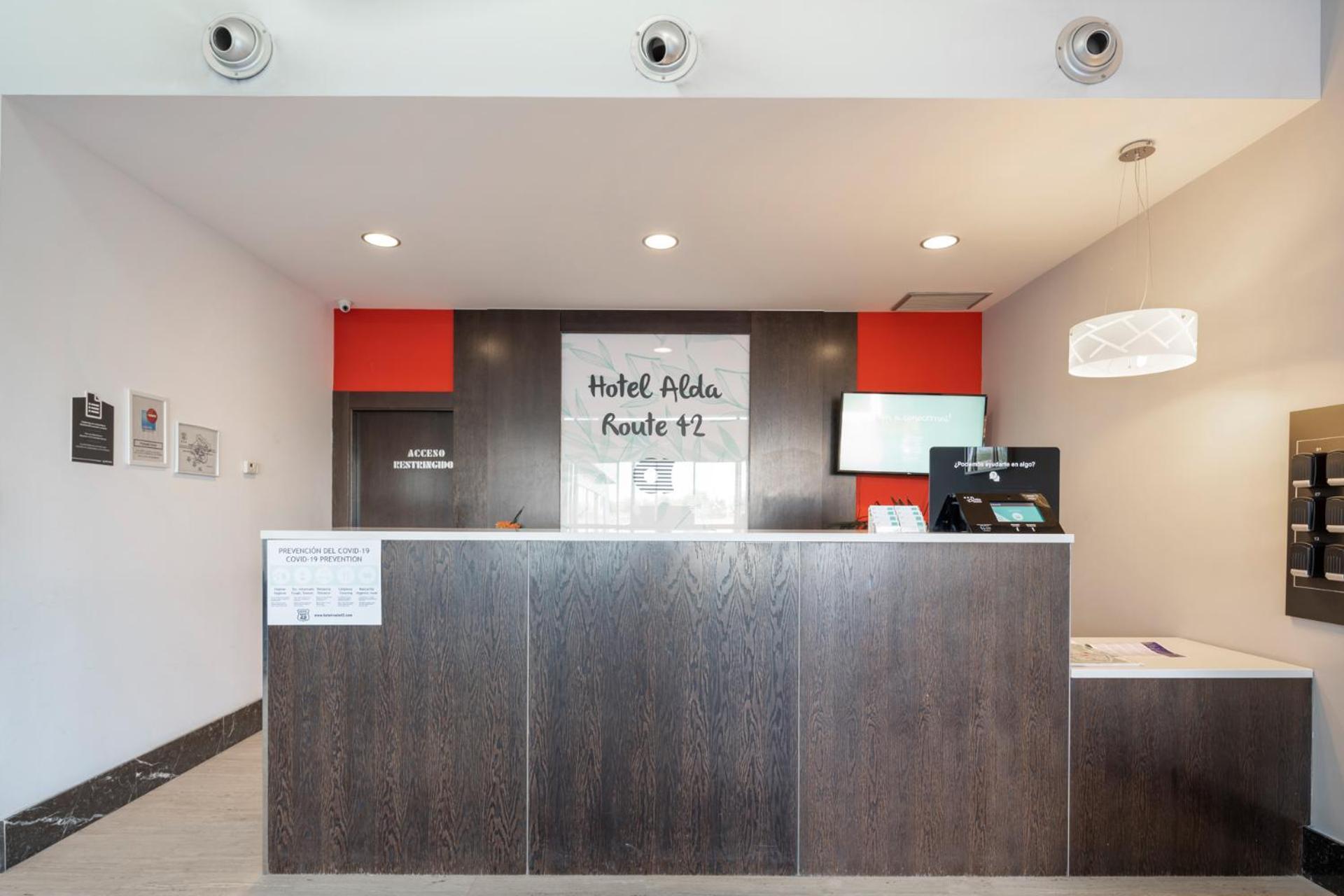Alda Route 42 Hotel อิเญสกัส ภายนอก รูปภาพ